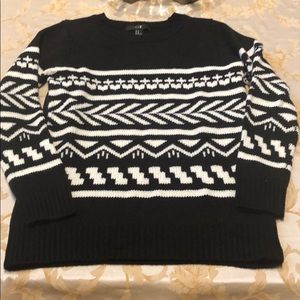 F21 • black and white patterned sweater